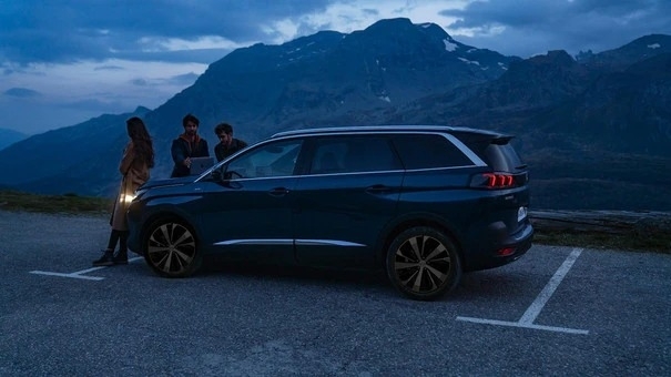 New Peugeot 5008 GT