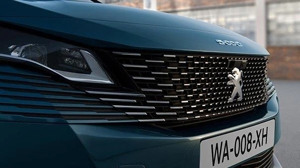 New Peugeot 5008 GT