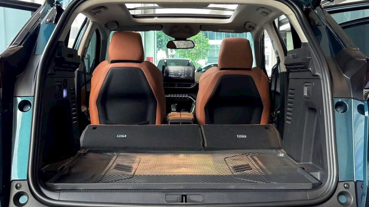 New Peugeot 2008 Iconic