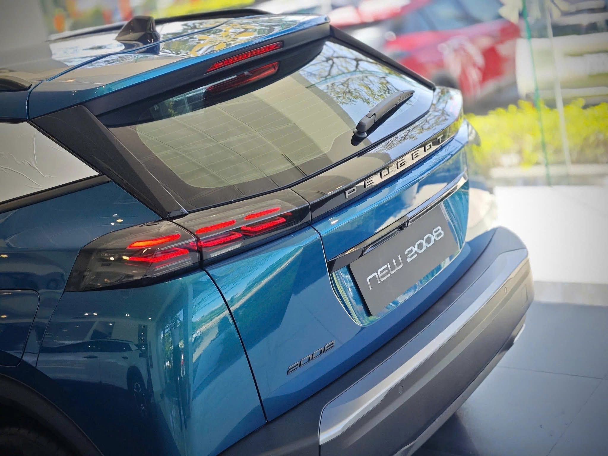 New Peugeot 2008 Iconic