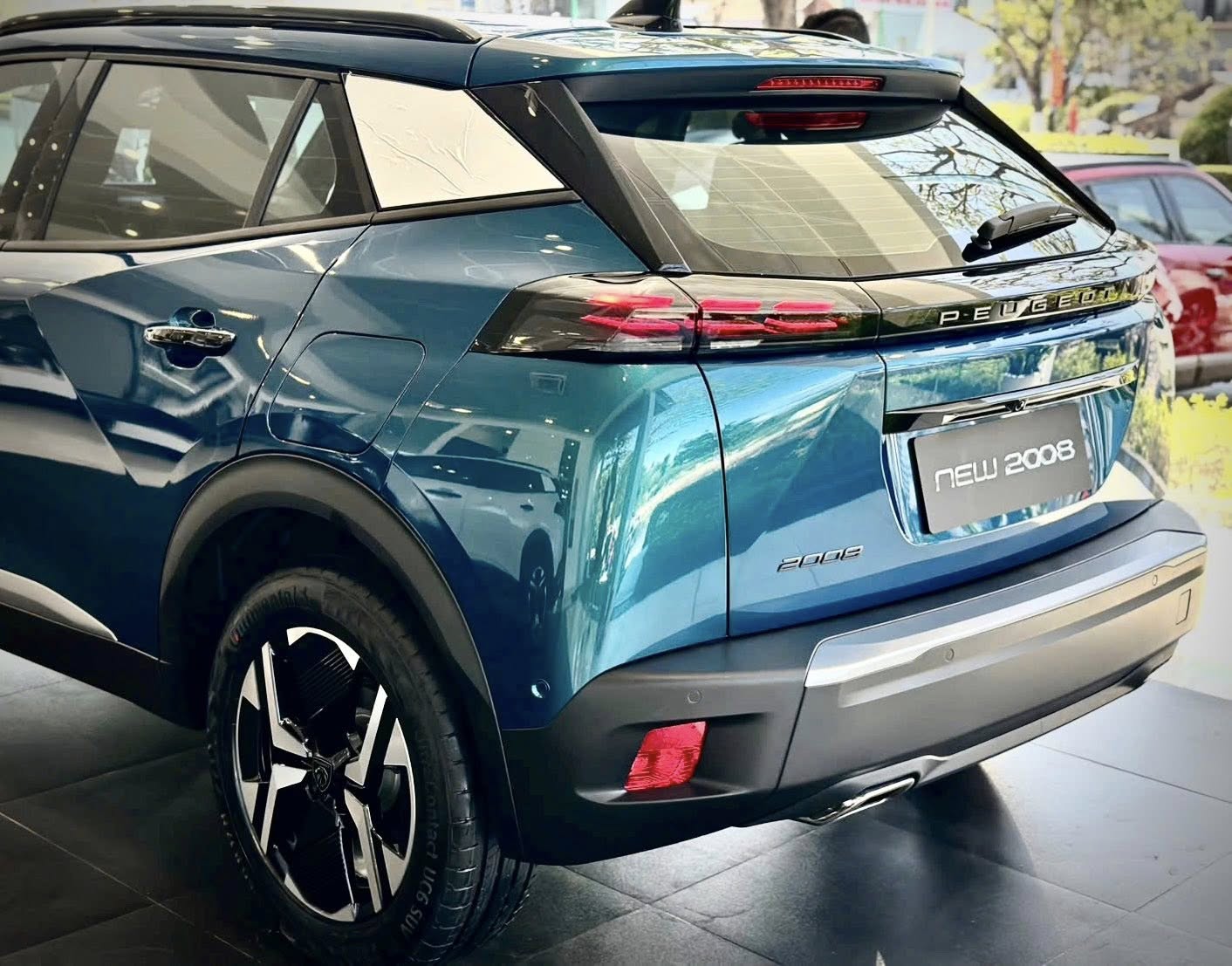 New Peugeot 2008 Iconic